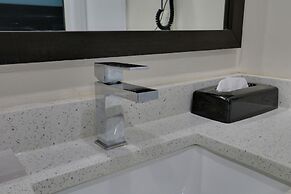 Travelodge by Wyndham Calhoun South I-75