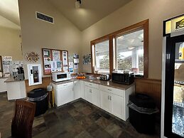 Sunset Oceanfront Lodging