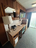 Sunset Oceanfront Lodging