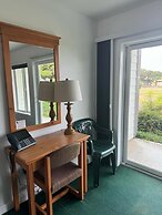 Sunset Oceanfront Lodging