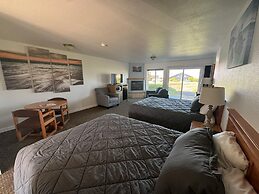 Sunset Oceanfront Lodging