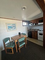 Sunset Oceanfront Lodging