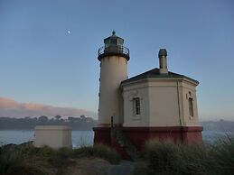 Sunset Oceanfront Lodging