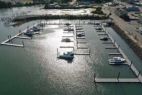 Sunset Oceanfront Lodging
