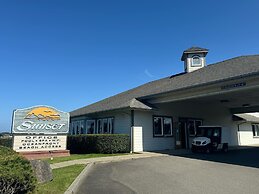 Sunset Oceanfront Lodging