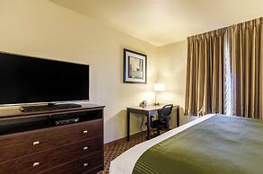 Cobblestone Inn & Suites - Cambridge