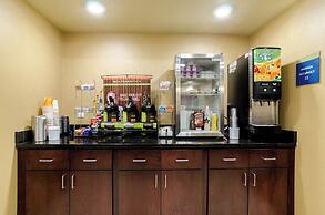 Cobblestone Inn & Suites - Cambridge
