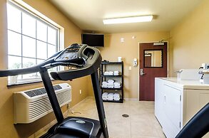 Cobblestone Inn & Suites - Cambridge