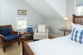 Candleberry Inn on Cape Cod