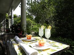 Candleberry Inn on Cape Cod