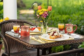 Candleberry Inn on Cape Cod