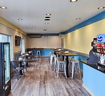 Days Inn and Suites by Wyndham Downtown Missoula-University