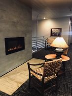 Days Inn and Suites by Wyndham Downtown Missoula-University