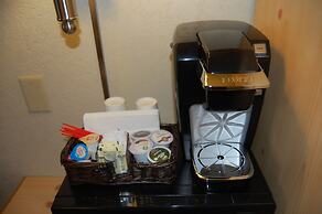 Days Inn and Suites by Wyndham Downtown Missoula-University