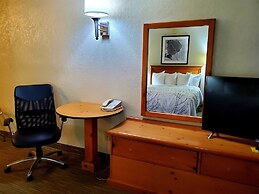 Days Inn and Suites by Wyndham Downtown Missoula-University