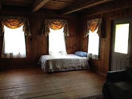 The Woods Lodge
