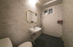 Backpackers in Yeosu - Hostel