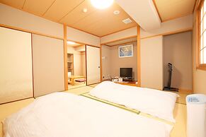 Tennen Onsen Matsuyama New Grand Hotel
