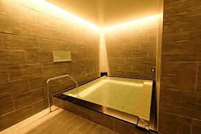 Tennen Onsen Matsuyama New Grand Hotel