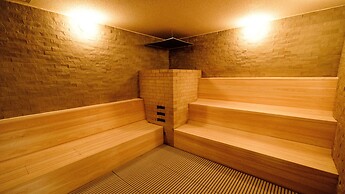 Tennen Onsen Matsuyama New Grand Hotel