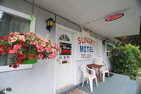 Sunset Motel