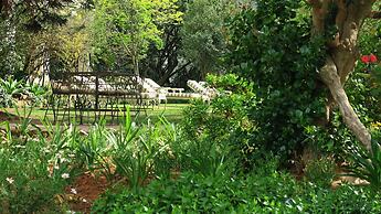 Berluda Farmhouse & Cottages