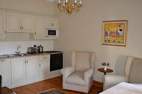 Berluda Farmhouse & Cottages