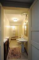 Antica Dimora B&B in Historic Residence