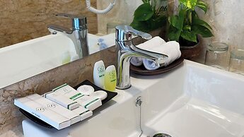 Lorin Syariah Hotel Solo