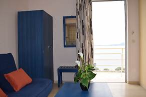 Paradise Apartments