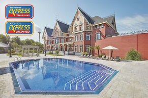 PortAventura Hotel Lucy’s Mansion - Theme Park Tickets Included