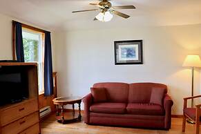 Shining Waters Cottages