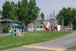 Shining Waters Cottages