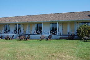 Shining Waters Cottages