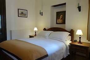 Hotel Meson de los Virreyes