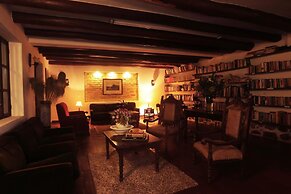 Hotel Meson de los Virreyes