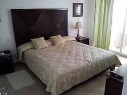 South Ocean Villa 402