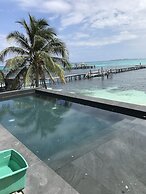 Maria's Kan Kin with Private Beach