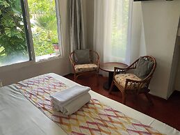 Maria's Kan Kin with Private Beach