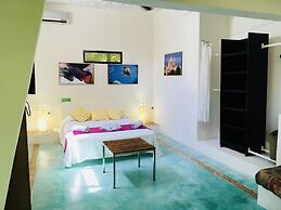 Maria's Kan Kin with Private Beach