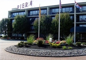 Pier 4 Hotel