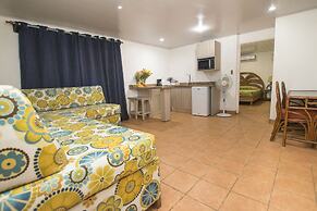 Oceanfront Hotel Verde Mar direct access to the beach