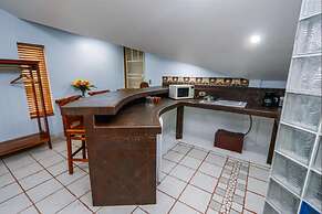 Oceanfront Hotel Verde Mar direct access to the beach