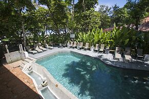 Oceanfront Hotel Verde Mar direct access to the beach