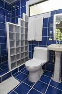 Oceanfront Hotel Verde Mar direct access to the beach