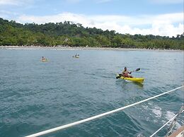 Oceanfront Hotel Verde Mar direct access to the beach