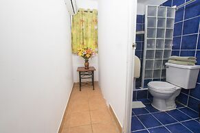 Oceanfront Hotel Verde Mar direct access to the beach