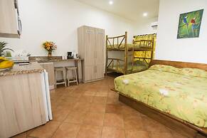 Oceanfront Hotel Verde Mar direct access to the beach