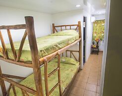 Oceanfront Hotel Verde Mar direct access to the beach