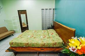 Oceanfront Hotel Verde Mar direct access to the beach